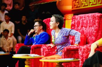 Những Chuông vàng vọng cổ gây náo loạn sân khấu Làng hài mở hội