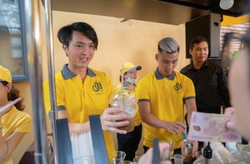 Ông Bầu ra mắt quán Flaship đầu tiên- nơi giao lưu và chia sẻ đam mê